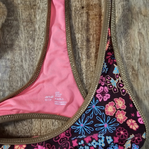 Two Aerie Swim Bakini - Picture 3 of 11